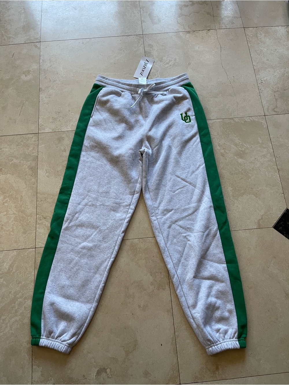 Oregon Ducks New Zoozatz Gray and Green Women’s Sweatpants with Side Stripe